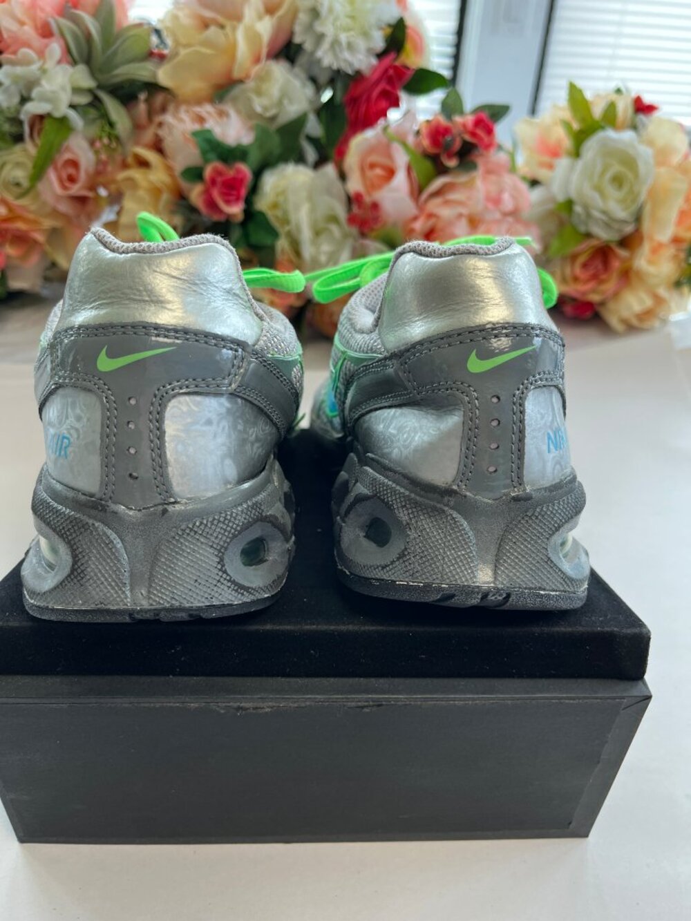 Nike Air Max Torch 4 GS Sneakers Size 5.5Y Gray Green - Picture 2 of 11